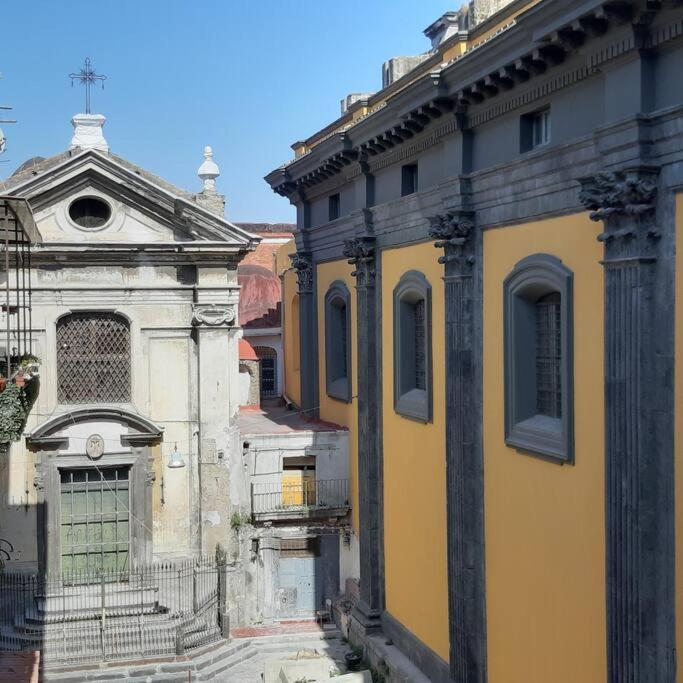 Sguardo Sul Duomo Apartment Naples Exterior photo